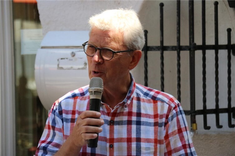 Ernennung von Richard Wester als erster StadtStrünzer in Linz am Rhein