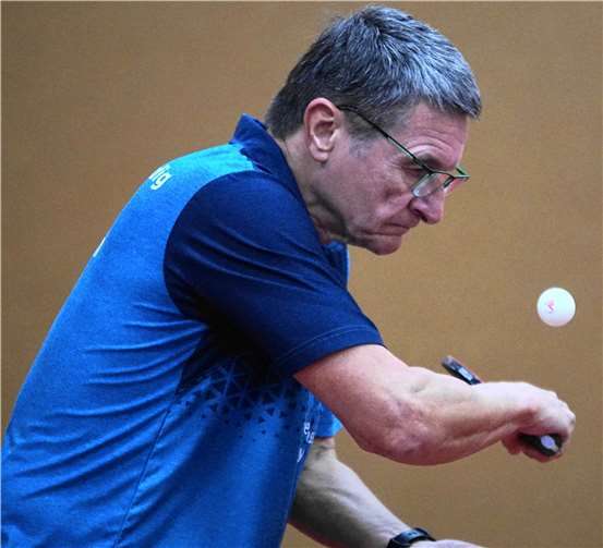 Dieter Uenzen, im Einzel und im Doppel mit Mirko Heuft erfolgreich.  Foto: M. Schreiber