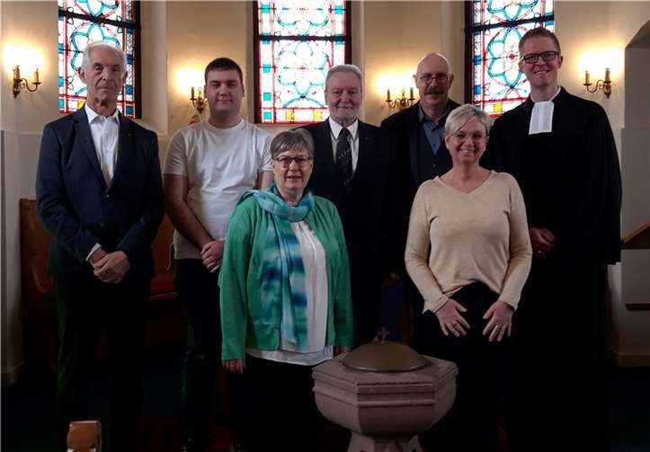 Dieter Wolnizki, Jan Hasper, Karin Stein, Jörg Wienpahl, German Heuft, Maike Brockers und Pfarrer Andre Beetschen. Quelle: Evangelische Kirchengemeinde Mendig