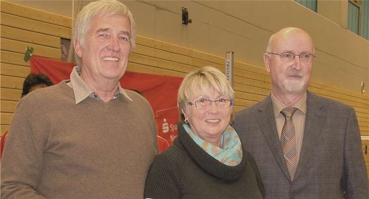 Dieter (links) und Brigitte Prax gemeinsam mit Karl-Heinz Kerst.privat