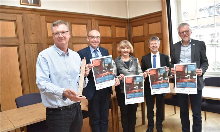 Dietmar Pertz begleitet die Exkursion zu den Rheinbacher Orgeln.Foto: privat