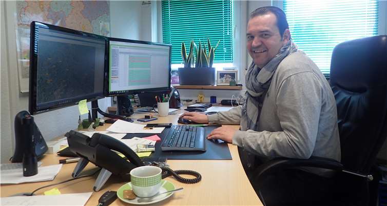 Digital gegen Schädlinge: Roman Förster rückt Nagernund anderen Plagegeistern mit neueste Technik mächtig auf den Pelz.Fotos: ROB