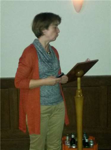 Diözesansekretärin: Dr. Gabi Nick aus Frankfurt.privat