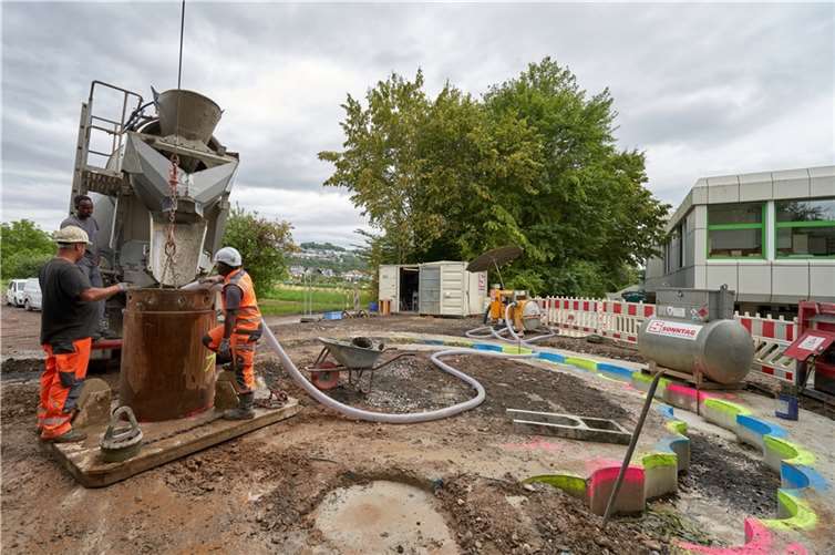 Direkt neben der Bundesanstalt für Gewässerkunde auf Niederwerth befindet sich der Zielpunkt des Dükers, der Trinkwasser unter dem Rhein transportieren wird. Foto: Sascha Ditscher/evm.
