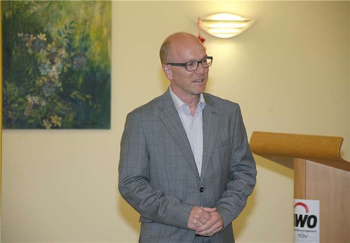 Dirk Meid zum Versammlungsleiter: Ja, ich will die Wahl gewinnen – ja, ich nehme die Wahl an.