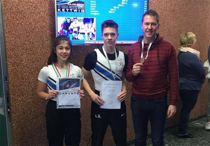 Dirk Zimmer (v. r.) und Luca Schneider wurden jeweils Deutsche Meister, Aliya Schwan konnte sich über eine Bronzemedaille freuen.  privat