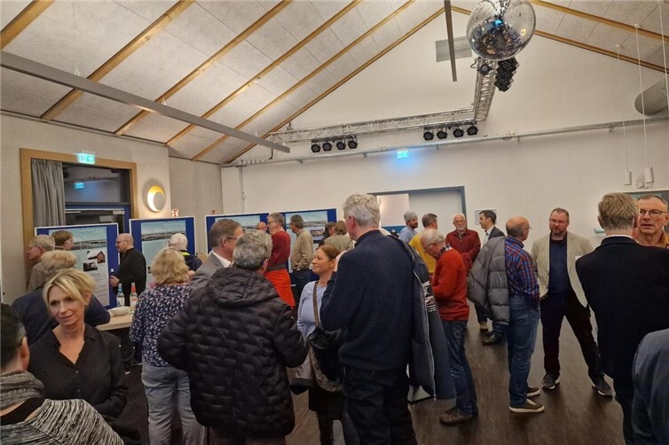 Diskussion im Kontext der Postervorstellungen Foto Kerstin Hauke