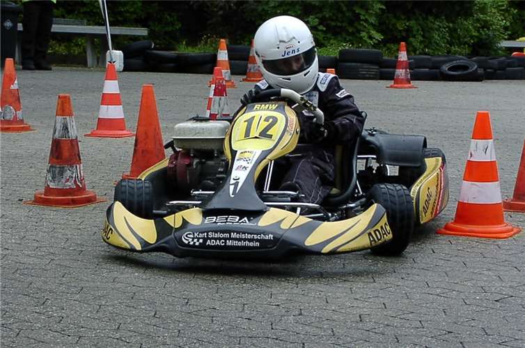 Disziplin und Konzentration sind Bestandteile des Kart-Slalom-Sports.privat