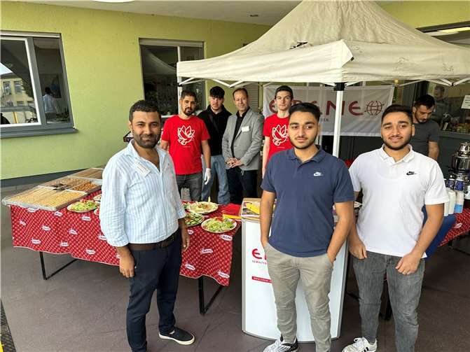 Diverse Institutionen und Vereine sorgten für ein abwechslungsreiches und gesundes Speisenangebot.