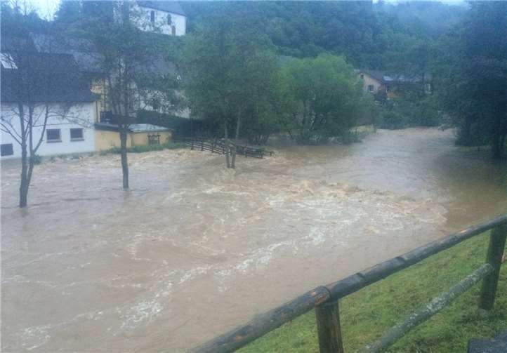 Diverse Keller und Gebäude wurden geflutet.