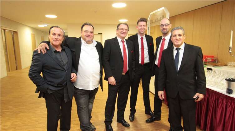 Django Reinhardt (rechts) mit seiner Band.