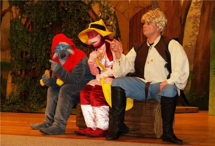 Doc Croc und Yoyo haben einen Prinzen aufgetrieben, der das Dornröschen erlösen soll. SEL