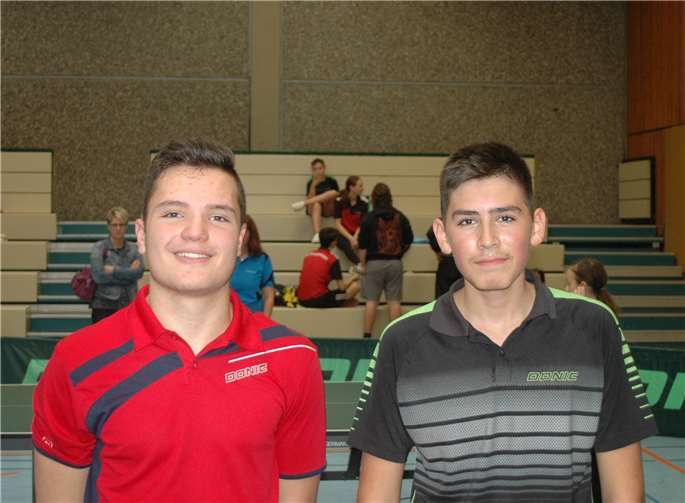 Dominierten ganz klar die Jungen-Klasse: Justus Ulrich (links) vom TTC Karla und der neue Regionsmeister Gabriel Nelles (TTG Kalenborn/Altenahr). BL