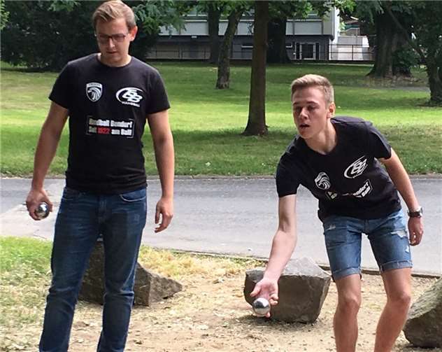 Dominik Pretz und Leon Breitkopf während dem Wettkampf. privat