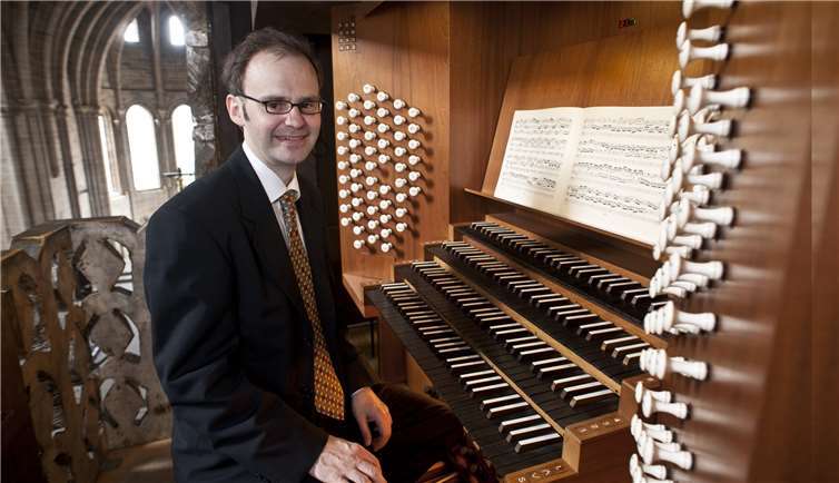Domorganist Prof. Markus Willinger.Privat