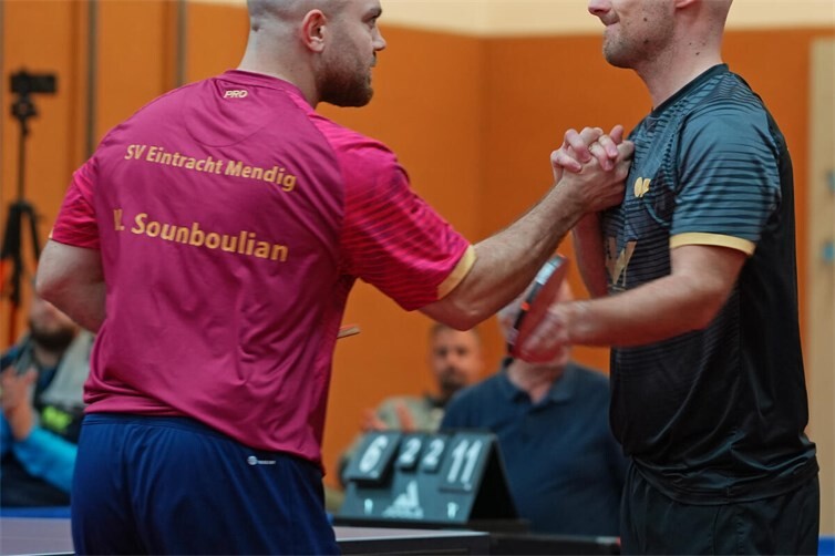 Doppel (v.l.) Mkrdij Sounboulian/Steven Schneider leitete mit seinem Sieg den Teamerfolg ein