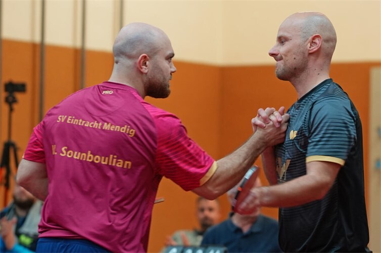 Doppel (v.l.) Mkrdij Sounboulian/Steven Schneider leitete mit seinem Sieg den Teamerfolg ein