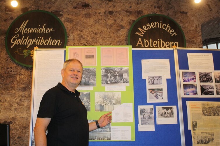 Dorfchronist Martin Arens ging detailliert auf die Geschichte der regionalen Moselwinzer in den vergangenen 100 Jahren ein.