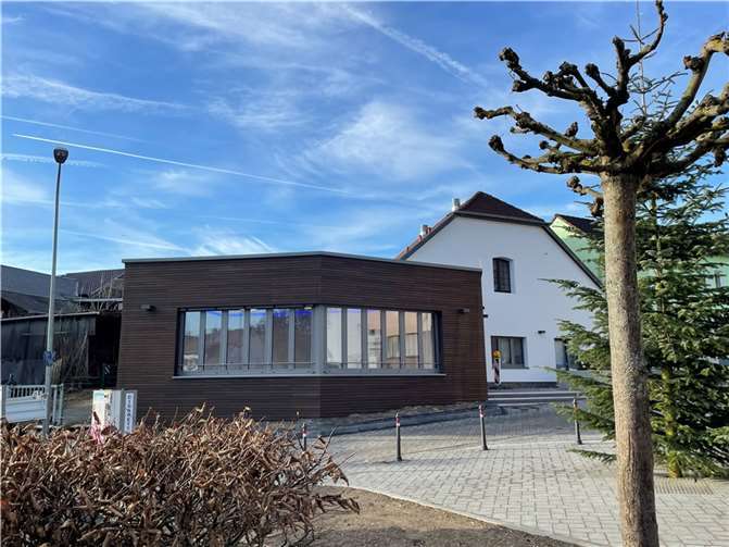 Dorfsaal Gimmersdorf – Außenansicht.  Foto: NC Architekten Nicolaus - Chatterjee PartGmbB