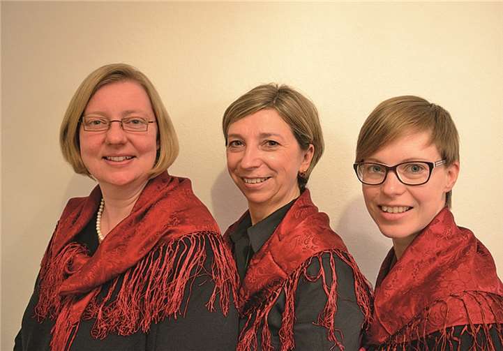 Doris Faig, Katharina Berger und Andrea Brenner lassen alpenländische Advents- und Weihnachtsmusik erklingen.privat