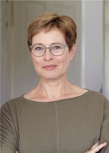 Doris Mendlewitsch ist Lektorin, Texterin und Autorin von Sachbüchern für Erwachsene und Kinder. Doris Mendlewitsch