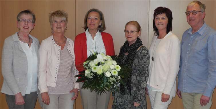 Dorothee Schünemann-Diederichs, Liane Hoffmann, Dr. Eva Maret, Dr. Monika Hildebrand, Anja Kreuter und Volker Haymann. privat