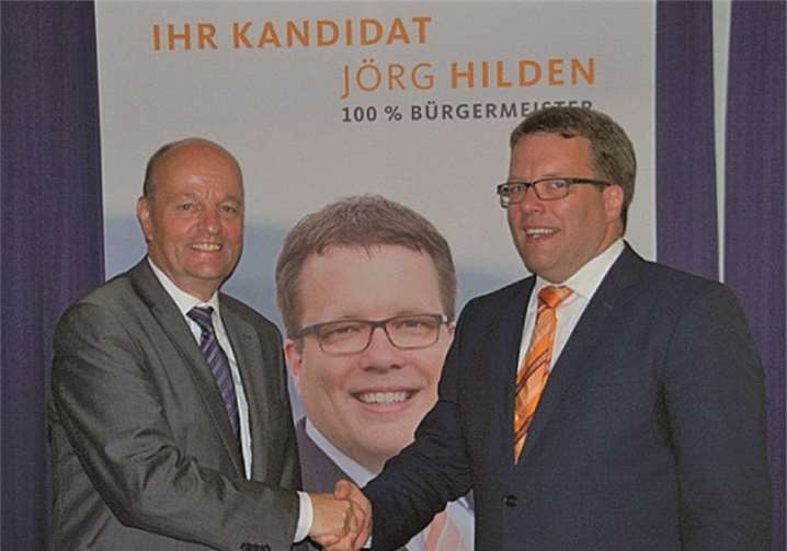 Dr. A. Weiland (MdL) mit CDU-Bürgermeisterkandidat Jörg Hilden. privat