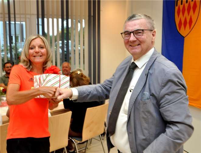 Dr. Alexander Saftig: „Also, wenn jemand aus dem heimatlichen Bereich so eine tolle Leistung bringt, eine Bronzemedaille, weltweit bei Paralympischen Spielen, das ist einfach eine Situation, auf die man stolz sein muss“.
