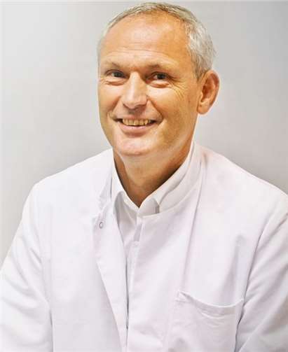 Dr. Altmann referiert. privat