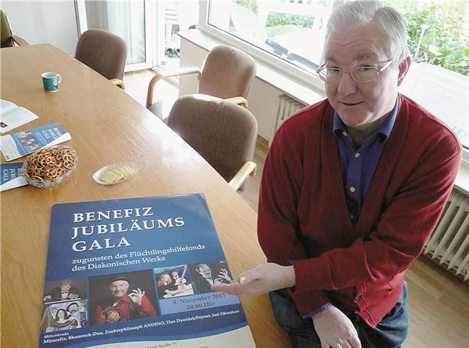 Dr. Andreas Michel, alias Andino, wirbt für die Benefiz-Jubiläums-Gala in der Kufa. BSB