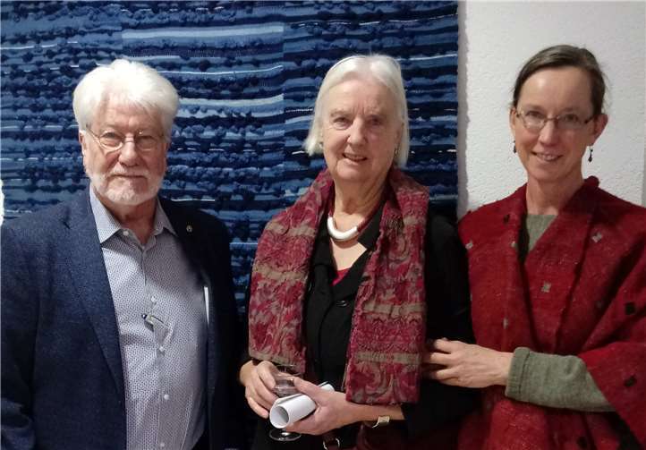 Dr. Chistoph Smolenski zusammen mit Elfriede Maria Cryns und Marietheres Görgen. Foto: privat