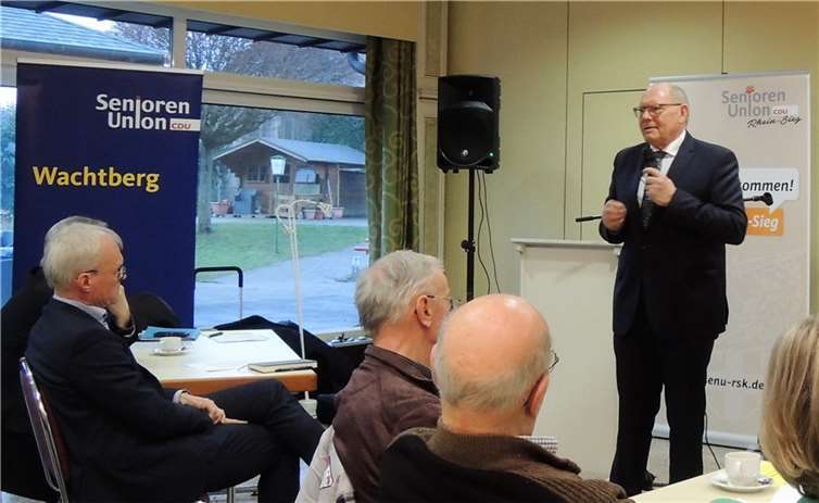 Dr. Dieter Braun bei seiner Vorstellungsrede. Fotos: privat