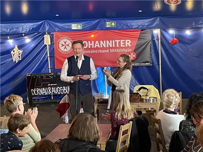 Dr. Eckart von Hirschhausen auf Stippvisite in Dernau.  Foto: Heinz-Wilhelm Schaumann