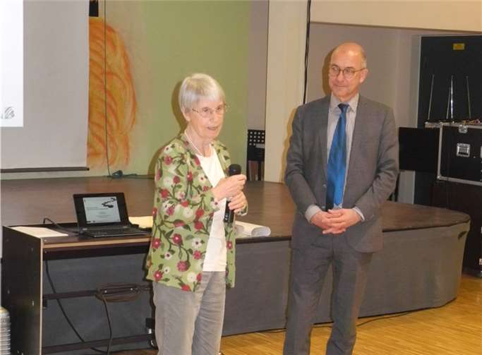 Dr. Erika Neubauer erläuterte das Projekt.