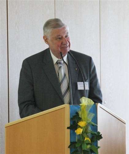 Dr. Gerhard Kreuter. Privat