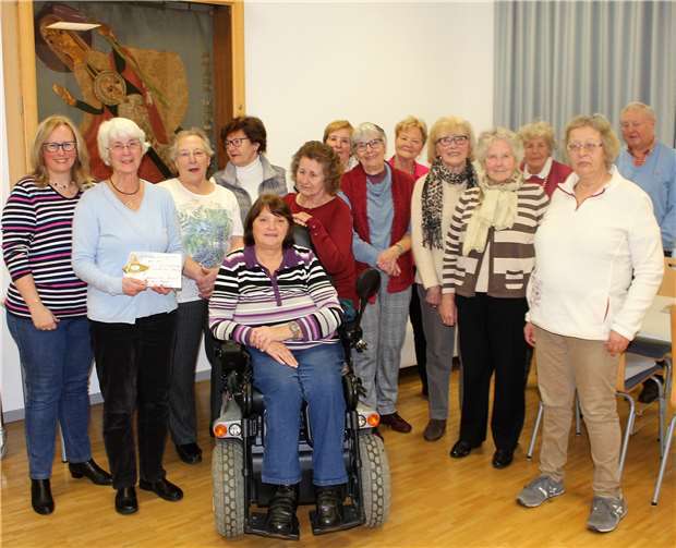 Dr. Gerlind Bode (2. v. l.) nahm die Spende für den Förderkreis entgegen.  privat