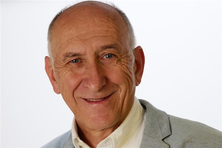 Dr Hans Georg Hansen