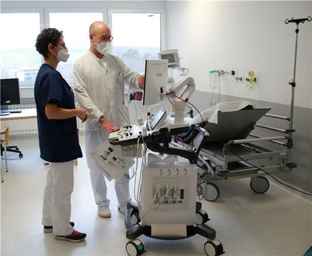 Dr. Heike Kornemann, Ärztliche Leiterin Zentrale Notaufnahme, und Dr. Thomas Lepping, Ärztlicher Direktor im Marienhaus Klinikum im Kreis Ahrweiler.  Foto: Marienhaus-Gruppe