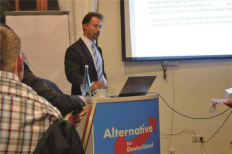 Dr. Jan Bollinger freut sich über den großen Zuspruch in Neuwied. privat