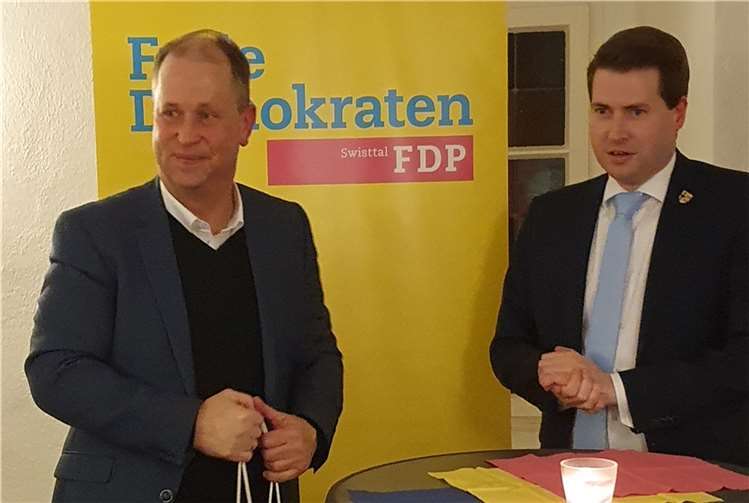 Dr. Joachim Stamp und Swisttaler FDP-Vorsitzenden Heider