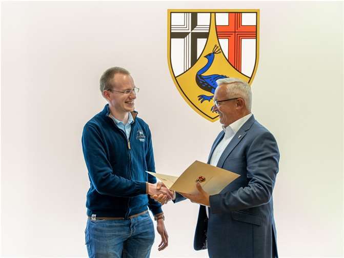 Dr. Johannes Westhofen (Mitte) verstärkt nun als Leitender Notarzt das Rettungsteam für große Schadensereignisse.  Foto: Martin Boden/KV Neuwied