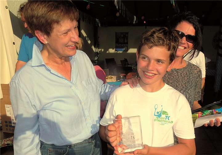 Dr. Kristina Federau mit dem Gruppensieger Florian Ellermann. privat