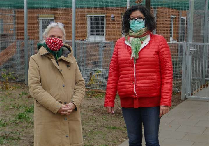 Dr. Monika Hildebrand 1. Vorsitzende des Tierschutzvereins Andernach u.U.e.V. und Heike Alderath Geschäftsführerin Firma Jost Bautechnik. Foto: privat