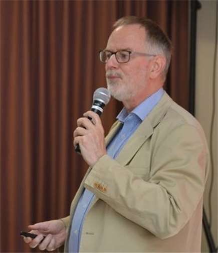 Dr. Stefan Elsner referierte über Depressionen. Fotos: privat