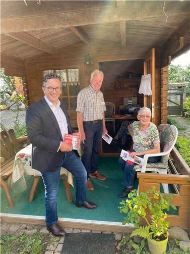 Dr. Thorsten Rudolph besuchte Brey Dr. Thorsten Rudolph und Bernhard Hoffmann im Gespräch mit Doris Mauer. Foto: privat
