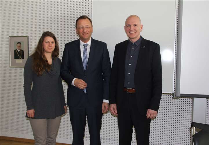 Dr. Verena Hausmann, Josef Oster und Prof. Dr. Harald von Korflesch. Privat
