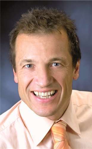 Dr. Wolfgang Feilprivat