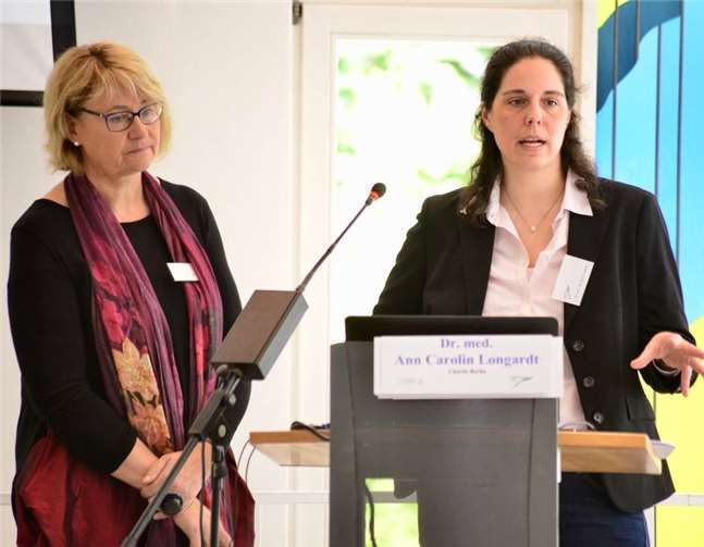Dr. med. Carolin Longardt, Charité Berlin (rechts) und Prof. Dr. Ursula Rieke, Ärztliche Leitung / Stiftungsvorstand der Katharina Kasper Stiftung Dernbach, referierten auf der 13. Medizinethischen Fachtagung an der PTHV. Ethik-Institut der PTHV