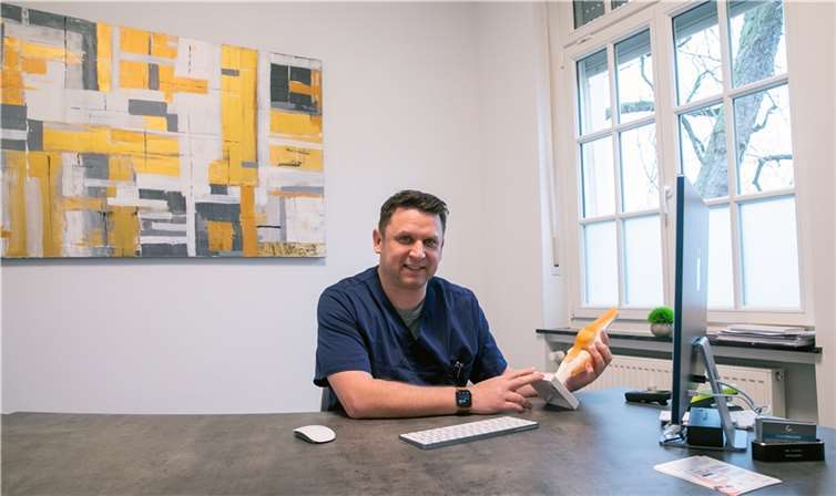 Dr. med. Csaba Losonc gilt als ausgewiesener Experte auf seinem Gebiet und wurde mehrfach ausgezeichnet.