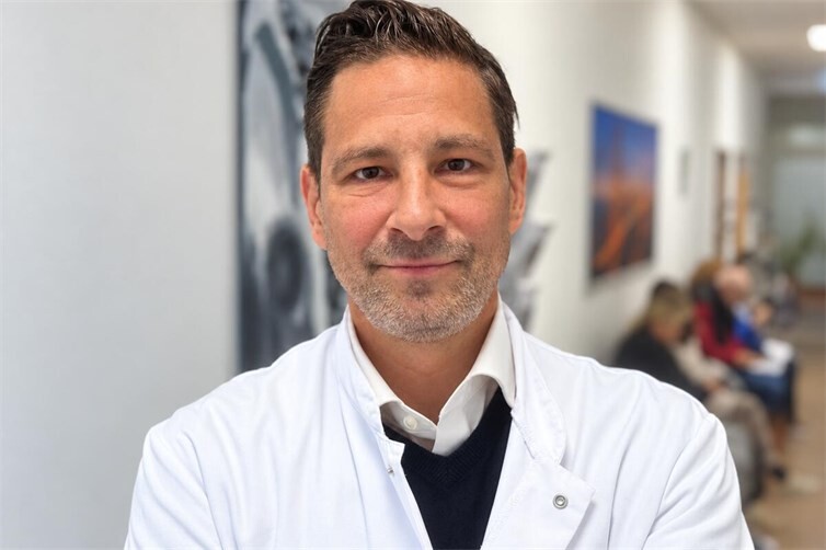Dr. med. Mark Philipps.